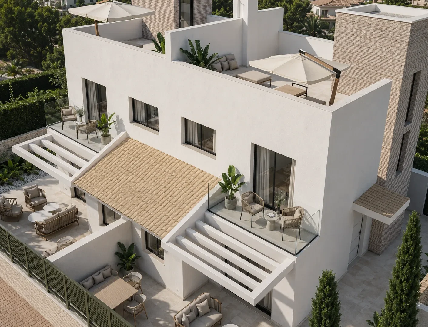 Aerial daytime view of the Residencial Montesol development and site layout